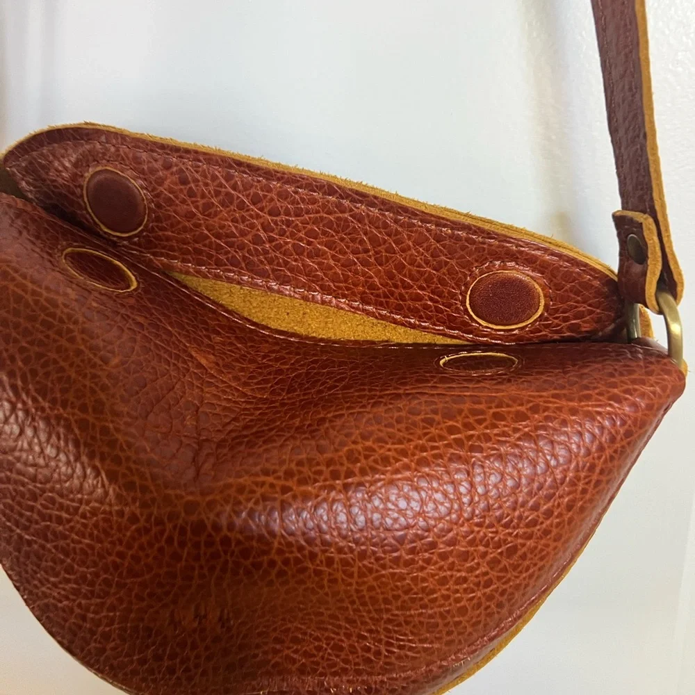 Portland Leather Rich Brown Crossbody Bag - Picture 2 of 4